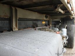 Mercedes-Benz Axor 1833 + tipper + manual