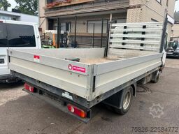 NISSAN Cabstar Pritsche Zwillingsbereifung