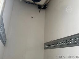 DAF LF 55.220 CARRIER / MULTITEMPERATUUR / 195.123 km