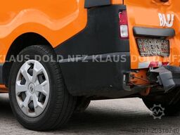RENAULT Trafic Combi 9-Sitze Unfallschaden