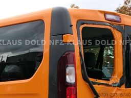 RENAULT Trafic Combi 9-Sitze Unfallschaden