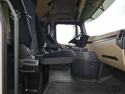 MERCEDES-BENZ ACTROS 1843 GERMAN TRUCK SKIRTS
