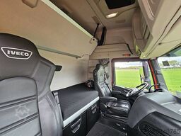 IVECO S-WAY AS260S46 6X2-4 HIAB 155-E2