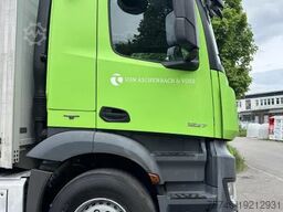 Mercedes-Benz Antos 1827 L Pr/Plane Rungentaschen E6