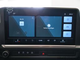 VW Transporter Kastenwagen mit L-Trennwand AHK