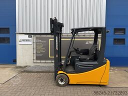 VS-22835 Elektrikli forklift Jungheinrich EFG 220 JUNGHEINRICH EFG 220-480DZ