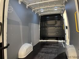 Man TGE 35 2.0 L3H3 140 PK Automaat / Trekhaak 3.00...