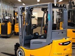 Jungheinrich EFG 216k - Service Neu - Batterie 95% + Garantie