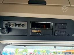 MERCEDES-BENZ Actros 2551 6x2 Koffer mit Laderampe