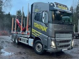 Volvo FH16 750 6x4 timber truck with Epsilon M12 crane