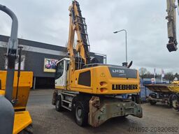 Liebherr LH 30 M