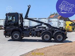 Mercedes-Benz Actros 3344