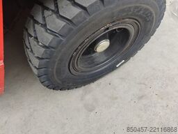 Manitou MSI 35 new tires
