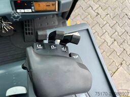 JUNGHEINRICH EFG 215 / Triplex: 4.25m! / SS / 1.285h / 2021