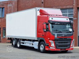 Volvo FM 370 Globetrotter 6x2*4 - Box with sidedoors ...