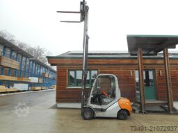 Still RX70-30 Triplex + SS + ZV