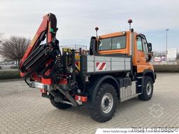 Mercedes-Benz Unimog U 318 m. Ladekran PK 3400
