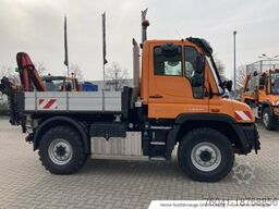 Mercedes-Benz Unimog U 318 m. Ladekran PK 3400