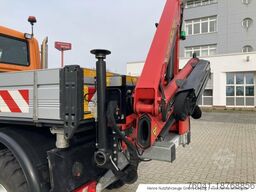 Mercedes-Benz Unimog U 318 m. Ladekran PK 3400
