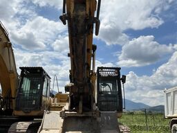 Caterpillar 330 DLN