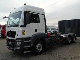 MAN TGS 28.470 + 20T hook + 6x2