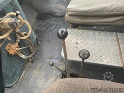 Mercedes-Benz 813 + Manual + Kipper + 4x4