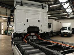 Mercedes-Benz eActros 300L 6x2