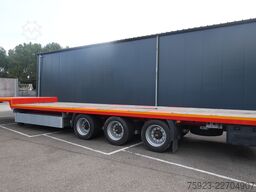 Reistreyler 3 axle semi low loader