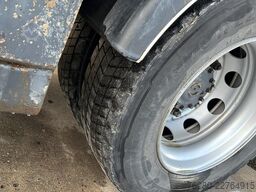 Volvo FL 240 (BOITE MANUELLE / MANUAL GEARBOX / CAMIO...