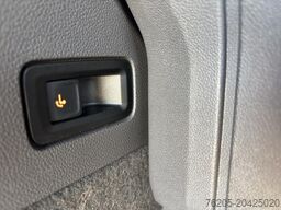 VW T7 Multivan 2.0 TDI Life ACC AUT Kam. KlimaA LED