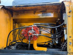 Hyundai R320 NLC-7A Kettenbagger OQ80