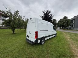 Mercedes-Benz Sprinter III 214 L2H2