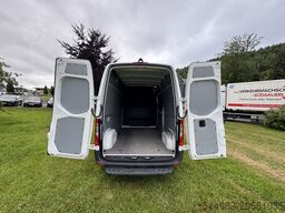 Mercedes-Benz Sprinter III 214 L2H2