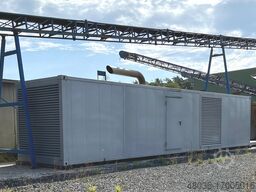 Perkins 880 kVA
