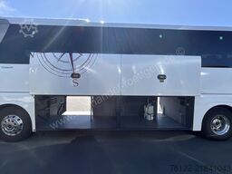 MAN R 07 Lions Coach