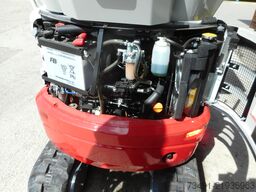Takeuchi TB 217R ( 1.680kg )