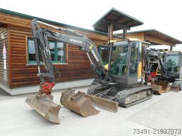 Volvo ECR50D mit POWERTILT