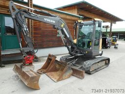 Volvo ECR50D mit POWERTILT