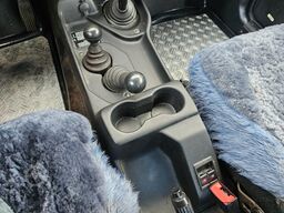 LADA Taiga 4x4 -1. Hand-AHK-Bügel-Dachgepäckträger