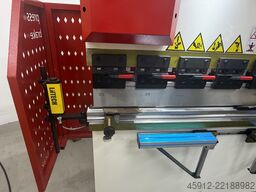 PRIMAPRESS 1600 x 30 Ton