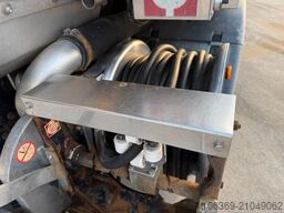 MAN TGA 26.400 6x4 MORO 13.700 l. ADR Edelstahl