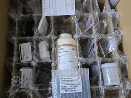 Shimadzu SolidSpec-3700 UV-VIS-NIR