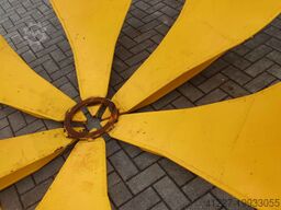 LAUDI GVE 6-Schalen-Greifer 6,3 m³