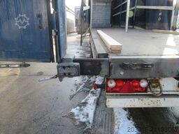 SCHMITZ CARGOBULL MegaVarios verbreiterbar/auskurbelbar 70% Reifen