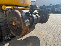  M323F 4x4 Zweiwegebagger