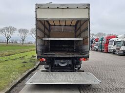 MERCEDES-BENZ ATEGO 818