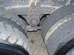 Renault Kerax 410DXI + 8X4 + MANUAL + SPRING