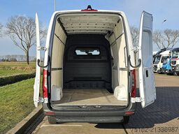 MERCEDES-BENZ SPRINTER 317 L2H2 RWD Automaat