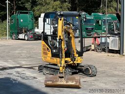 CATERPILLAR 301.7D Gummikette / 2 Löffel / Schwenkschaufel