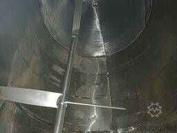 Insulated 50m3 stainless steel tank with heating jacket and agitator
